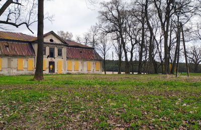Landhuis Raszków, Heilig Kruis