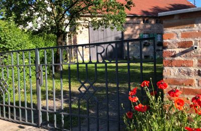 Biens historiques, Ancien corps de ferme dans la région frontalière entre la Pologne, l’Allemagne et la République tchèque