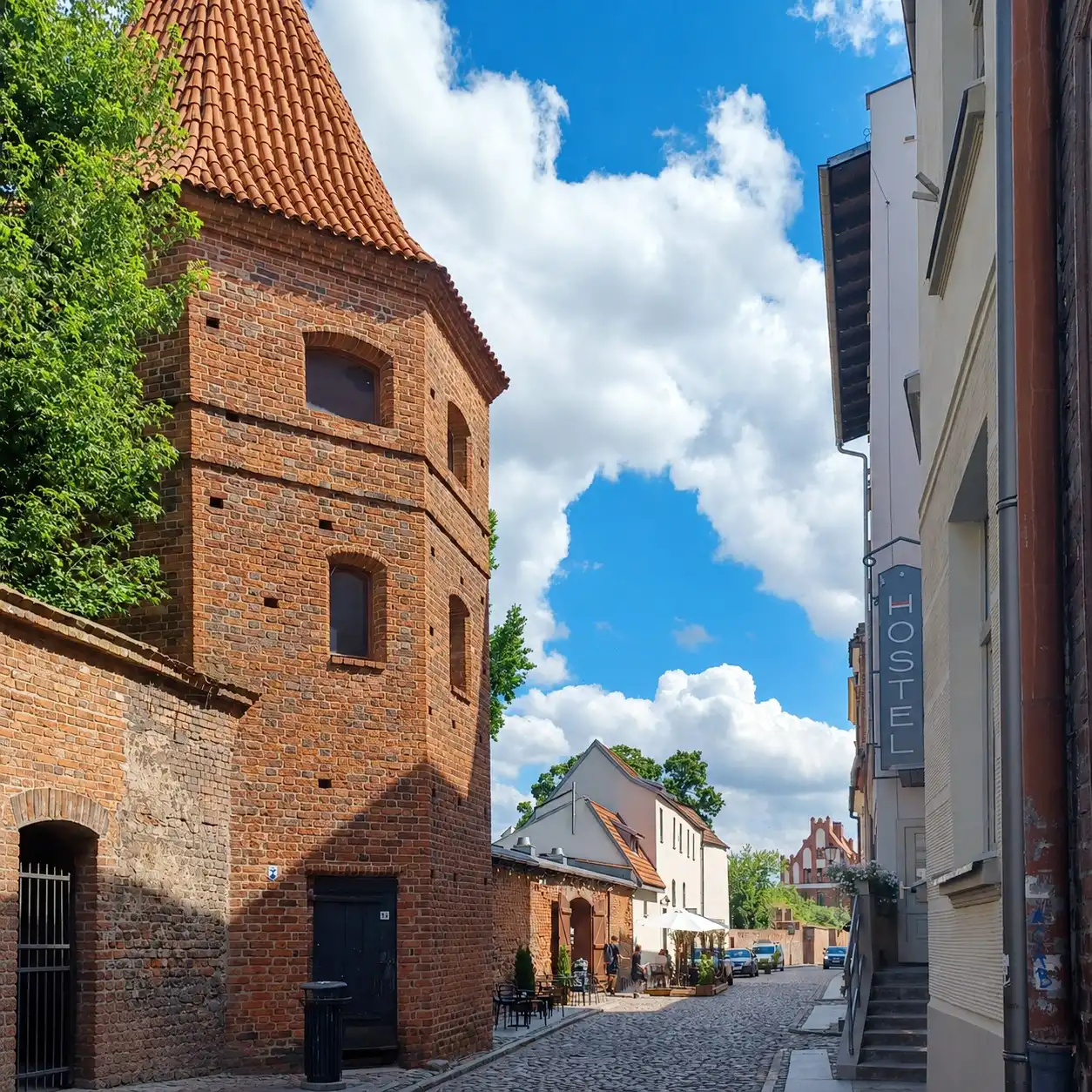 Images Historische verdedigingstoren in de oude binnenstad van Toruń