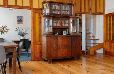 Biens historiques, Appartement d'angle de caractère avec bow-window – centre historique de Poznań, 80 m²