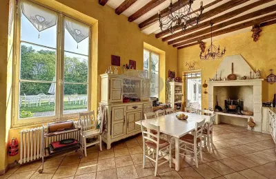 Château te koop La Roche-Posay, Nouvelle-Aquitaine, Foto 22/41