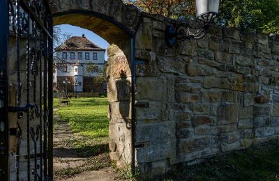 Château te koop Bade-Wurtemberg, Nebeneingang Schlosspark
