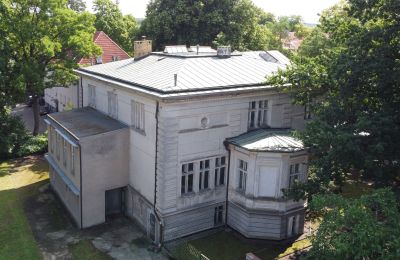 Historische villa te koop Koszalin, Marszałka Józefa Piłsudskiego 53, West-Pommeren, dron,elewacja,posiadlość