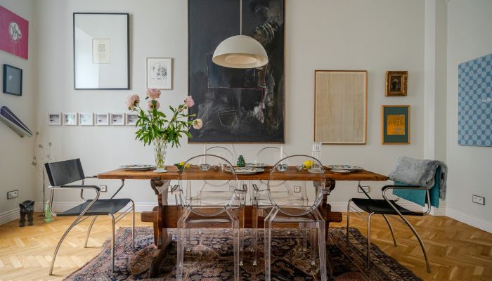 Driekamerappartement in een historisch stadspand in het centrum van Warschau