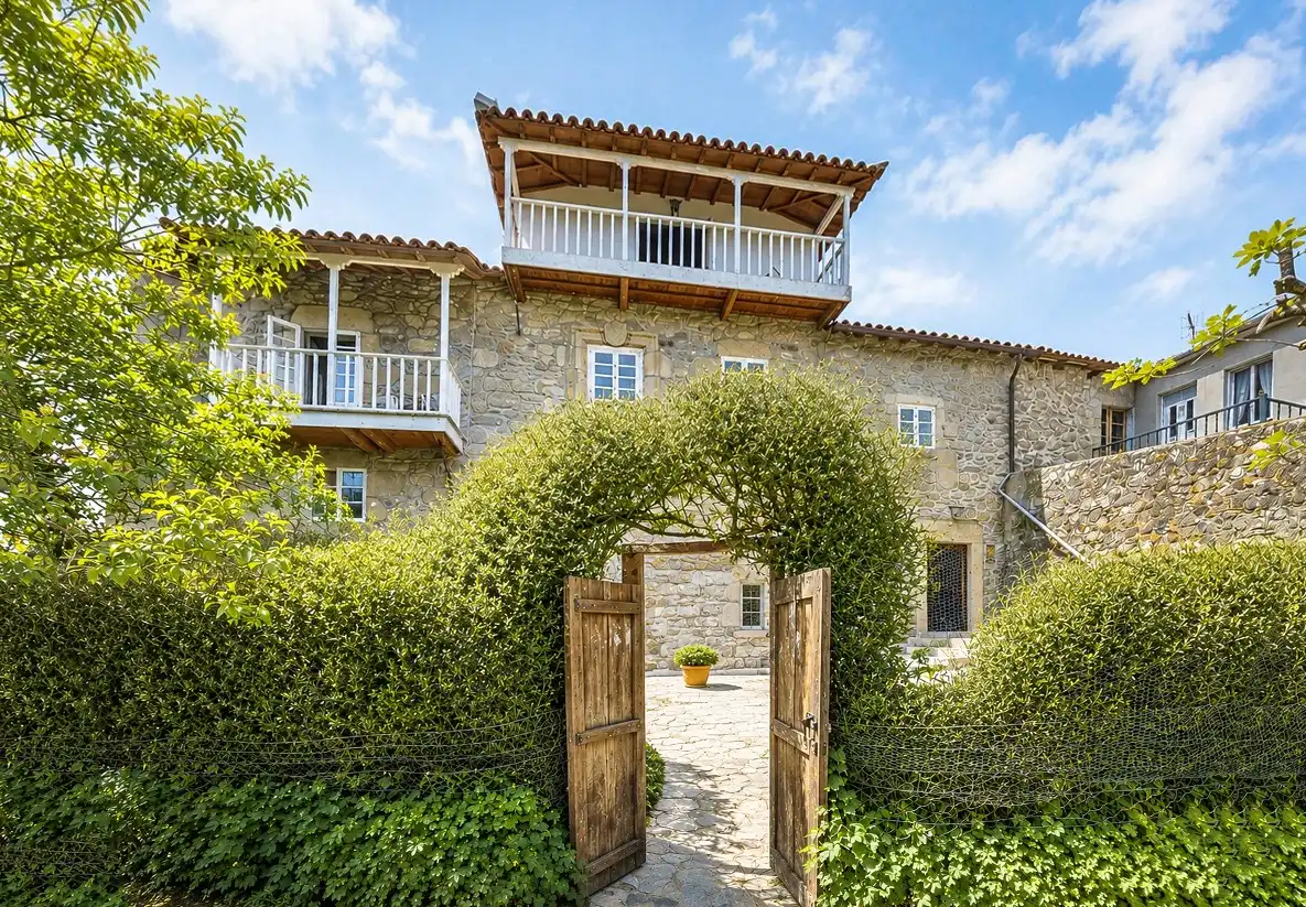 Images Gerestaureerd stenen huis met grondstuk in Pantón, Ribeira Sacra