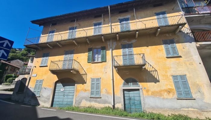 Landelijk huis te koop Magognino, Piemonte,  Italië