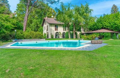 Historische villa te koop Castelletto Sopra Ticino, Piemonte, Buitenaanzicht