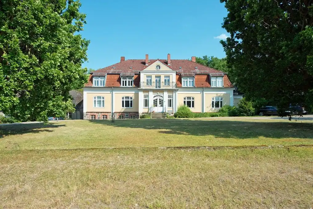 Images Historisch landhuis bij de Mecklenburger meren