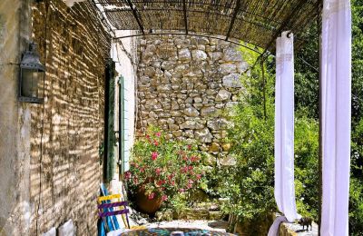 Maison de campagne à vendre Uzès, Occitanie, Image 8/38