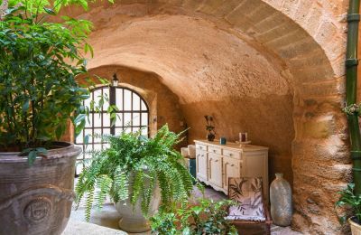 Propriété historique à vendre Uzès, Occitanie, Image 3/32