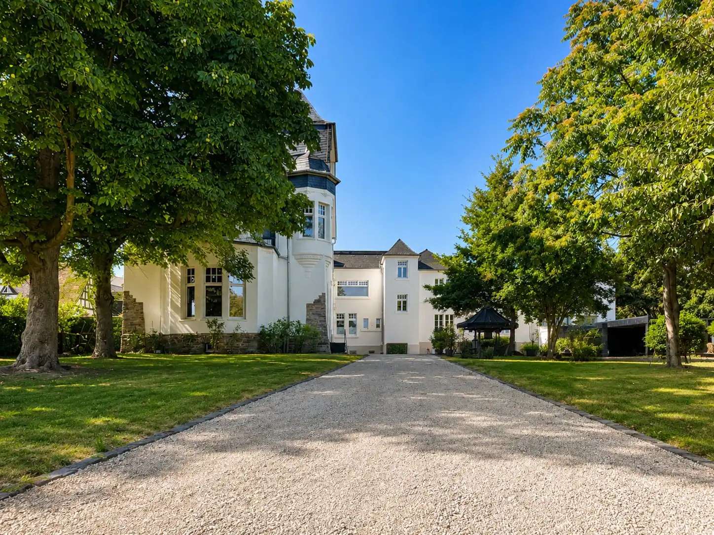 Images Landhuis in de Rheingau met 850 m² woonoppervlakte