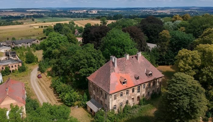 Kasteel te koop Kostrzyna, Neder-Silezië,  Polen