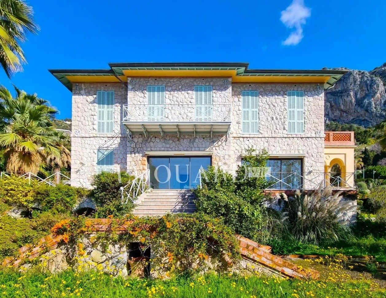 Photos Villa historique avec vue sur la mer à Menton, Côte d'Azur