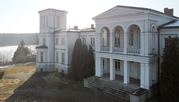 Kasteel te koop Lubstów, Groot-Polen,  Polen