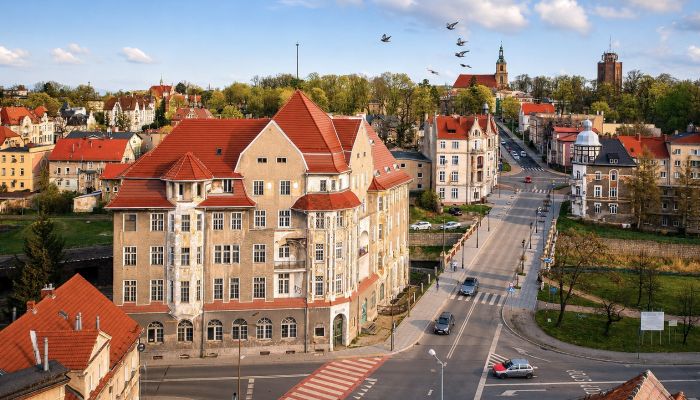 Ancien Hôtel Kaiserhof à Dzierżoniów, Basse-Silésie