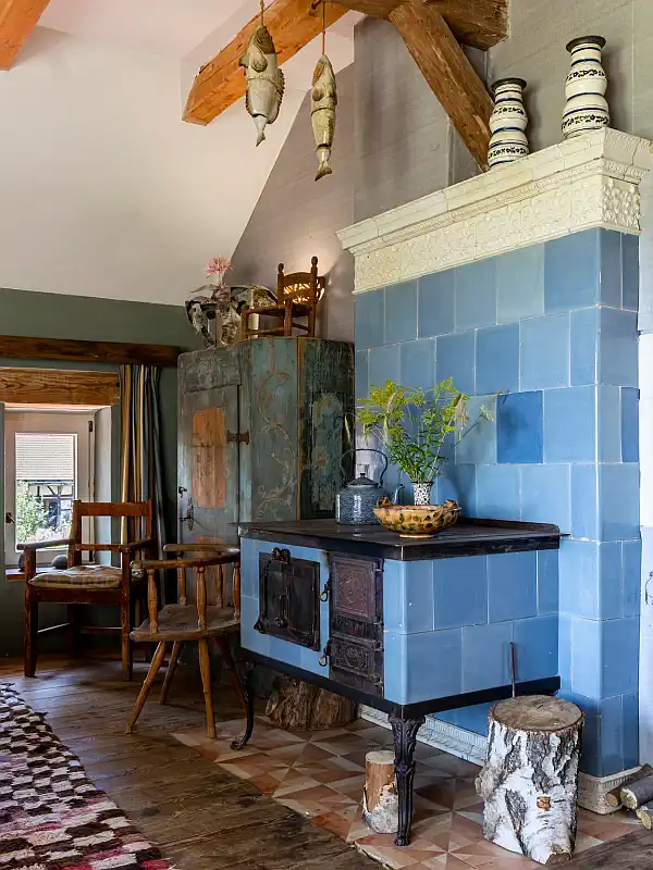 Détails décoratifs dans la maison de campagne polonaise