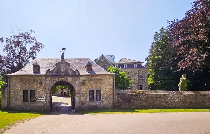 Château Thor Belgique, vue extérieure