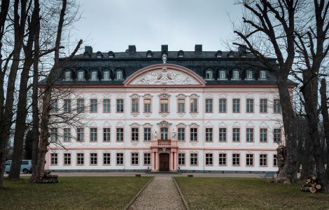 Oppurg, Schloßstraße - Château vide en Thuringe : Oppurg