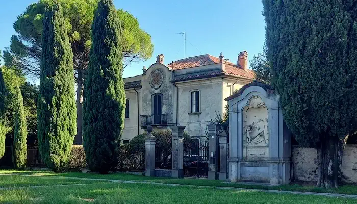 Historische villa te koop Costa Masnaga, Lombardije