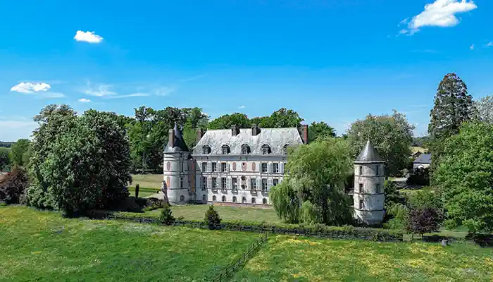 Château à vendre Sens, Bourgogne-Franche-Comté,  France