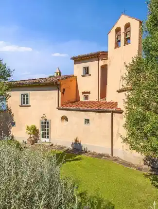 Ancien couvent restauré avec jardin Renaissance et piscine panoramique près de Florence