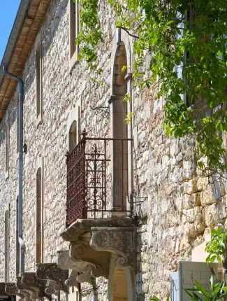 Mas provençal à Uzès - quatre suites, piscines et maisons d'hôtes, Uzès, Occitanie